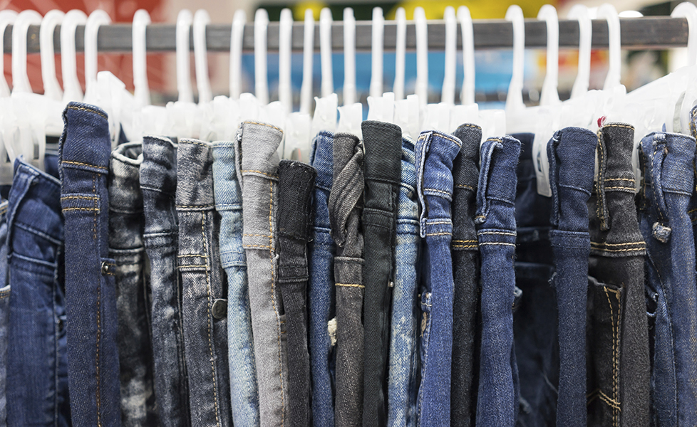 Fashion and beauty staples-dress to impress, whther you are at the r or the hi1