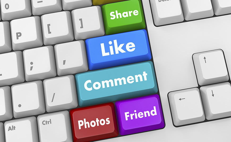 social media icons on a compuier keyboard